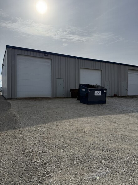 More Photos Of 69-71 Progress Ct, Moscow Mills Flex For Lease