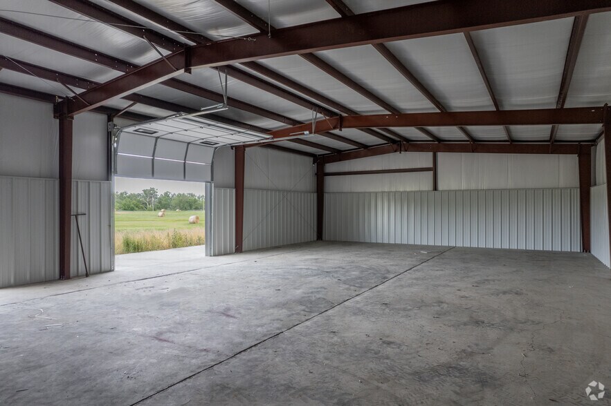 More Photos Of 3600 NW Lawton Rd, Columbus Land For Lease