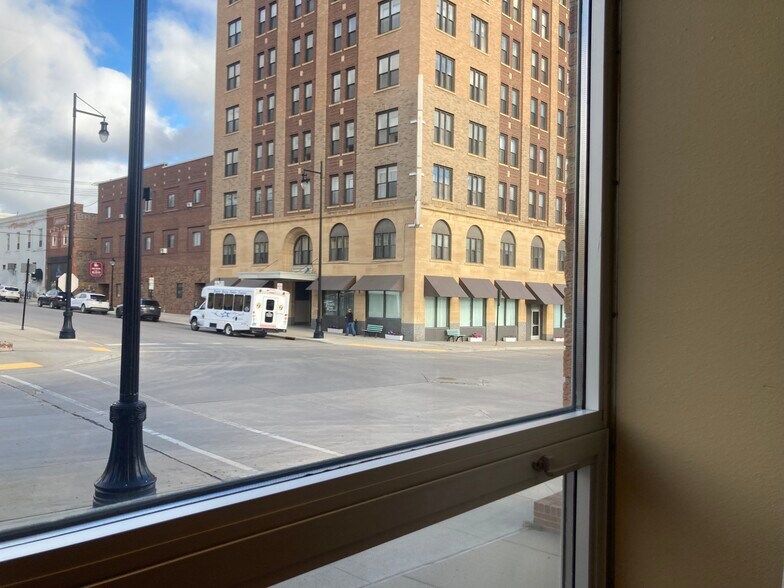 More Photos Of 105 1st St SE, Minot Apartments For Lease