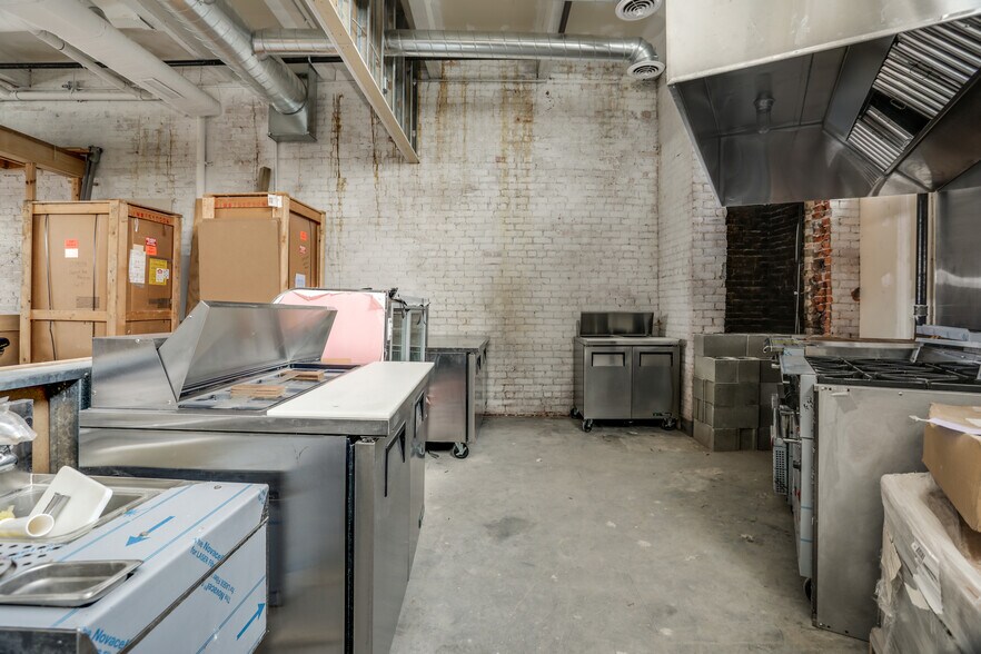 More Photos Of 1528 Gratiot Ave, Detroit Apartments For Sale