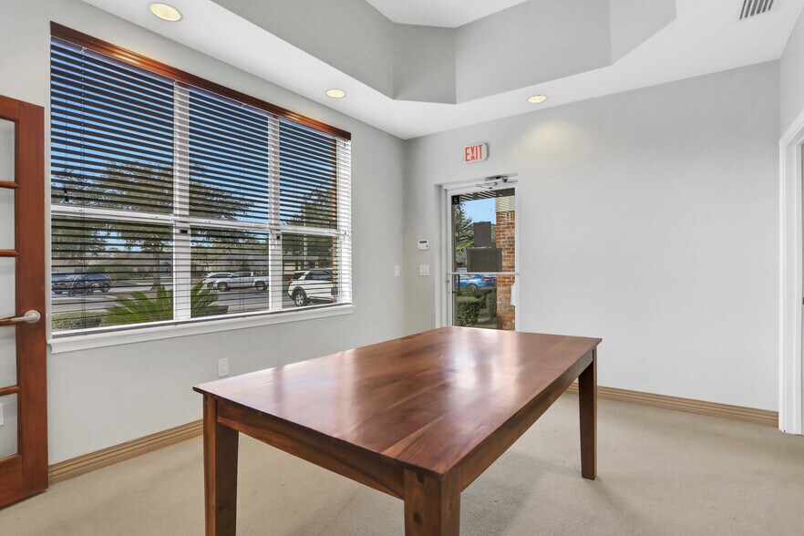 More Photos Of 6277 Dupont Station Ct, Jacksonville Medical For Lease