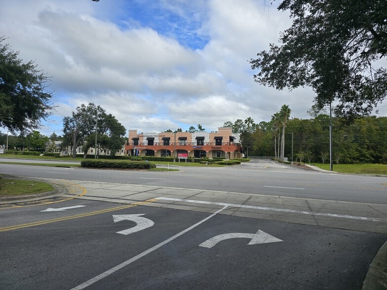 More Photos Of 1890 CR 419, Oviedo General Retail For Lease