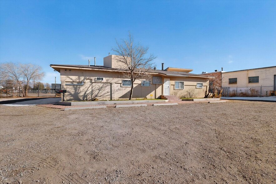 More Photos Of 1920 8th St NW, Albuquerque Warehouse For Lease