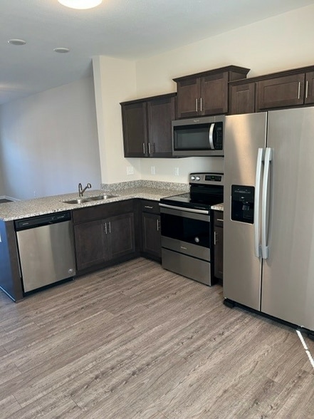 More Photos Of 162 Jack Miller Blvd, Clarksville Apartments For Sale