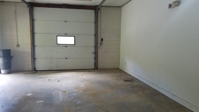 More Photos Of 3400 Leechburg Rd, Pittsburgh Auto Repair For Sale