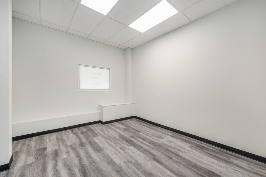 More Photos Of 288 Stuyvesant Ave, Lyndhurst General Retail For Lease