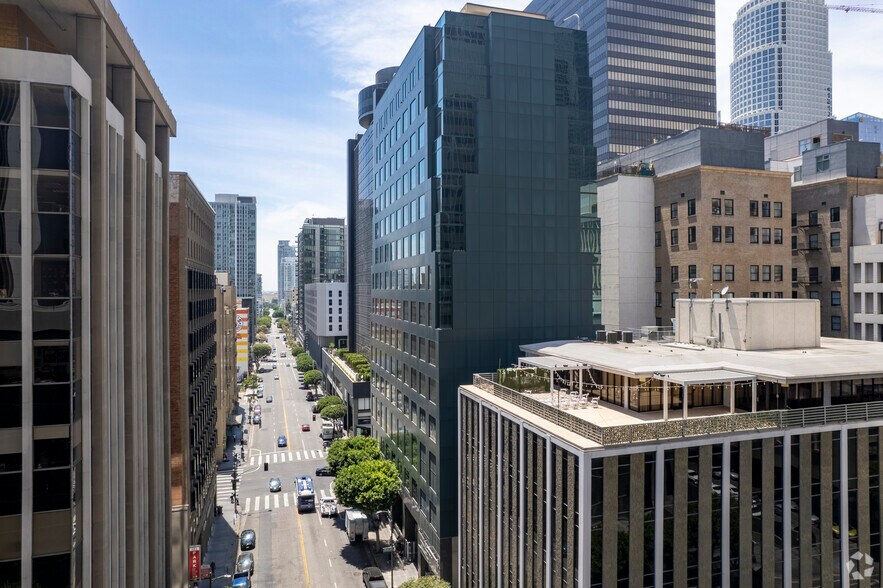 More Photos Of 655 S Hope St, Los Angeles Apartments For Lease