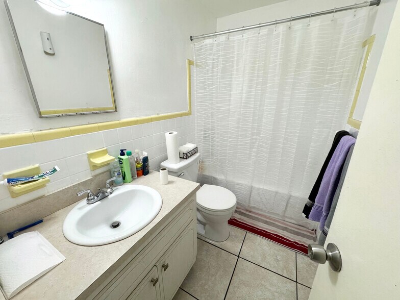 More Photos Of 16178 NE 19th Pl, Miami Apartments For Sale