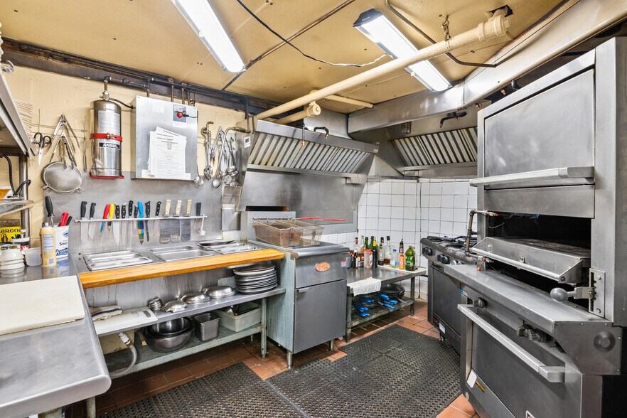 More Photos Of 2201 Perkiomen Ave, Mount Penn Restaurant For Sale