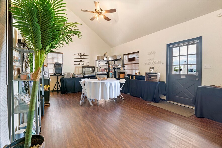 More Photos Of 5528 Fm 933, Whitney Office Residential For Sale