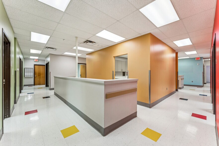 More Photos Of 1090 9th Ave SW, Bessemer Medical For Sale