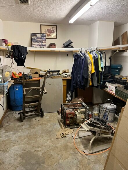 More Photos Of 805 N Wise Dr, Sumter Specialty For Lease