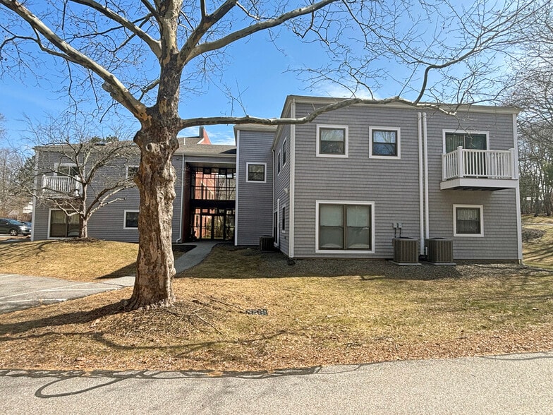 More Photos Of 278 Lafayette Rd, Portsmouth Office For Sale