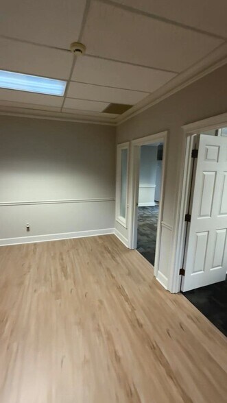 More Photos Of 6111 Peachtree Dunwoody Rd NE, Atlanta Office Residential For Sale