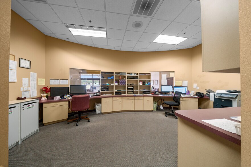 More Photos Of 2500 Citrus Blvd, Leesburg Medical For Sale