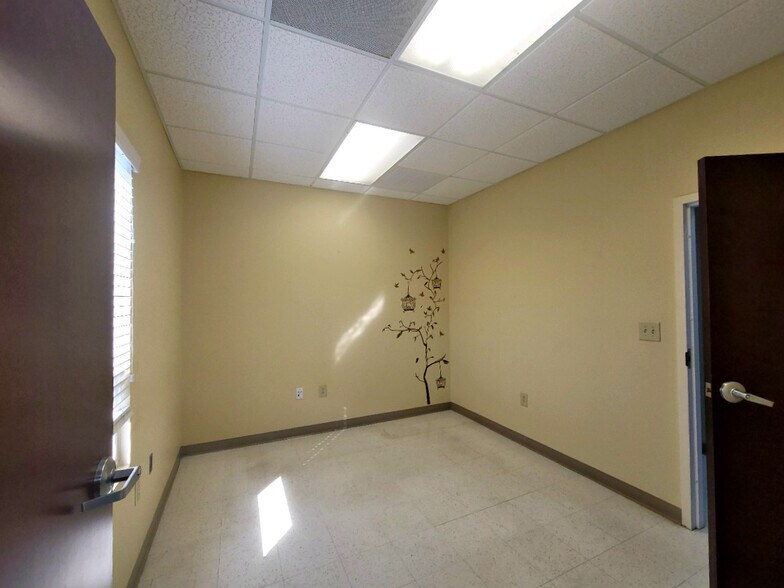 More Photos Of 2356 John Smith Rd, Fayetteville Medical For Lease