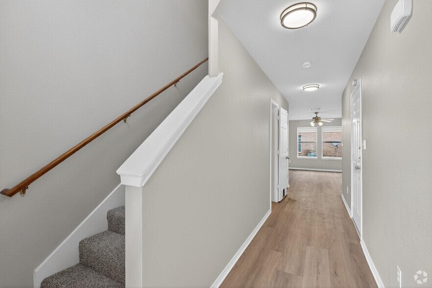 More Photos Of 1502 Claremont Cir, Marble Falls Apartments For Sale