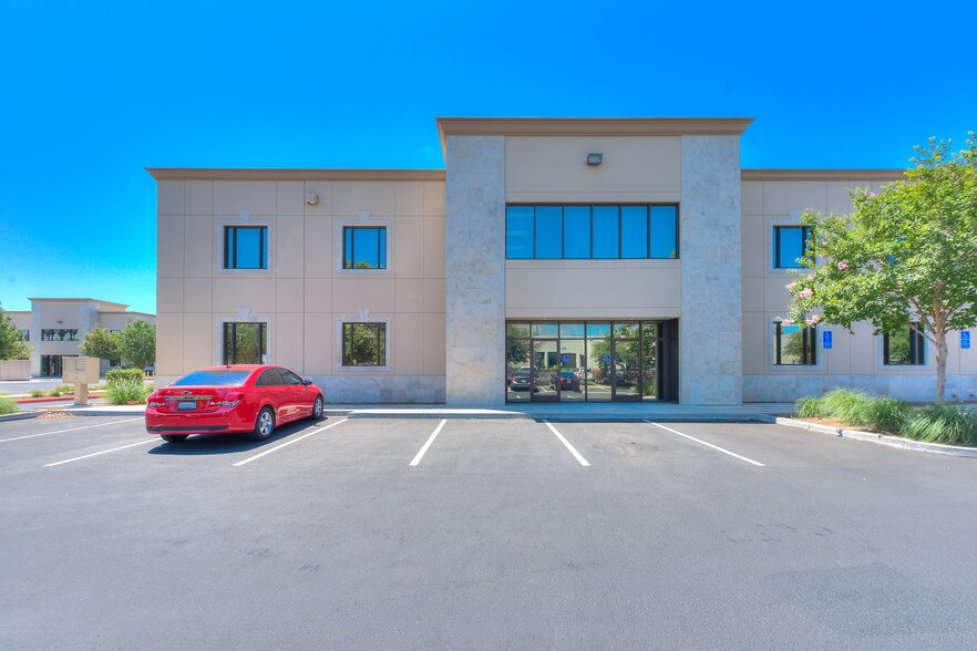 More Photos Of 1795 E Holt Blvd, Ontario Showroom For Sale