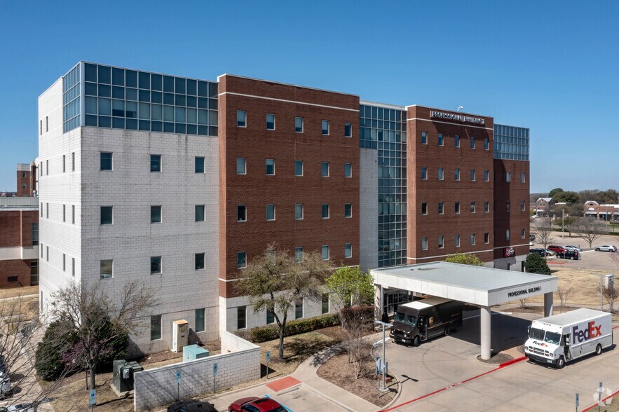 More Photos Of 2800 E Broad St, Mansfield Medical For Lease