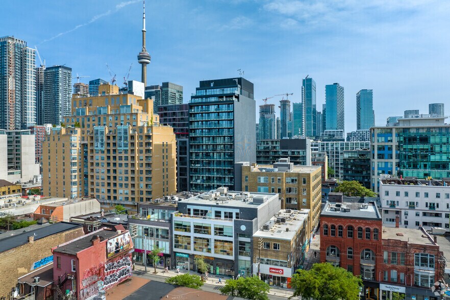 More Photos Of 477-483 Queen St W, Toronto Office For Lease