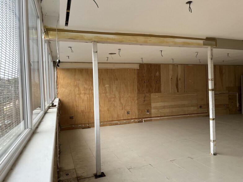 More Photos Of 33-39 Parsons Green Ln, London Warehouse For Lease