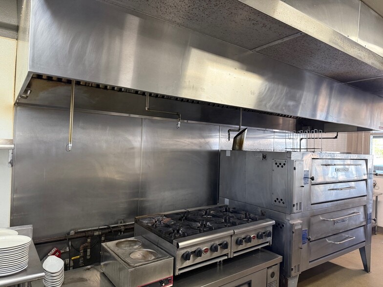 More Photos Of 1001 S Coast Hwy, Oceanside Restaurant For Sale