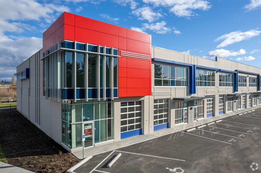 Primary Photo Of 17280 Heather Dr, Surrey Warehouse For Lease