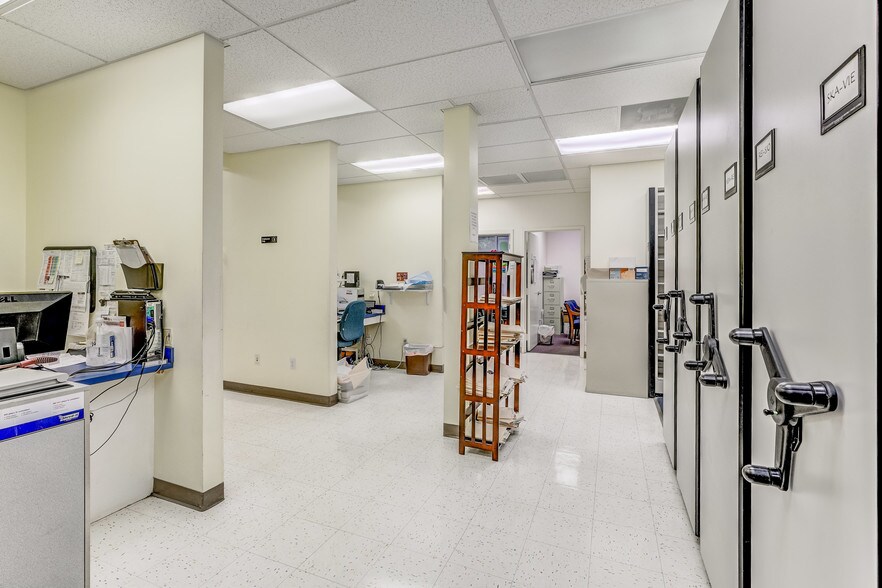 More Photos Of 5205 Village Blvd, West Palm Beach Medical For Lease