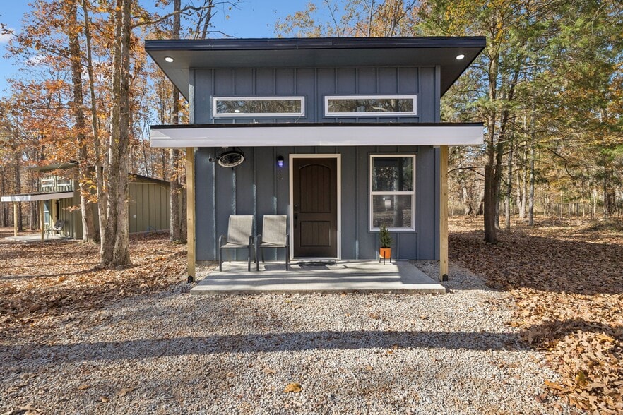 More Photos Of 3158 Summertown Hwy, Summertown Hotel For Sale