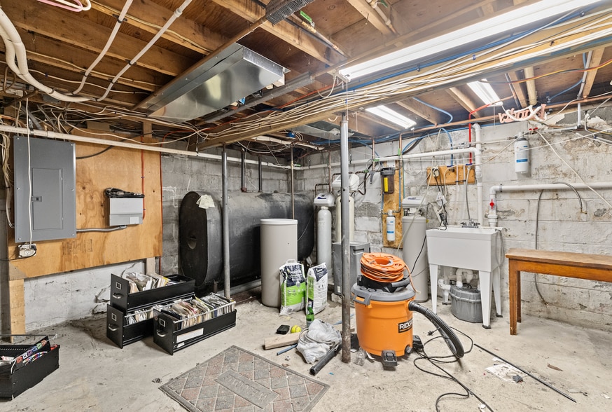 More Photos Of 72 Precinct St, Lakeville Flex For Sale