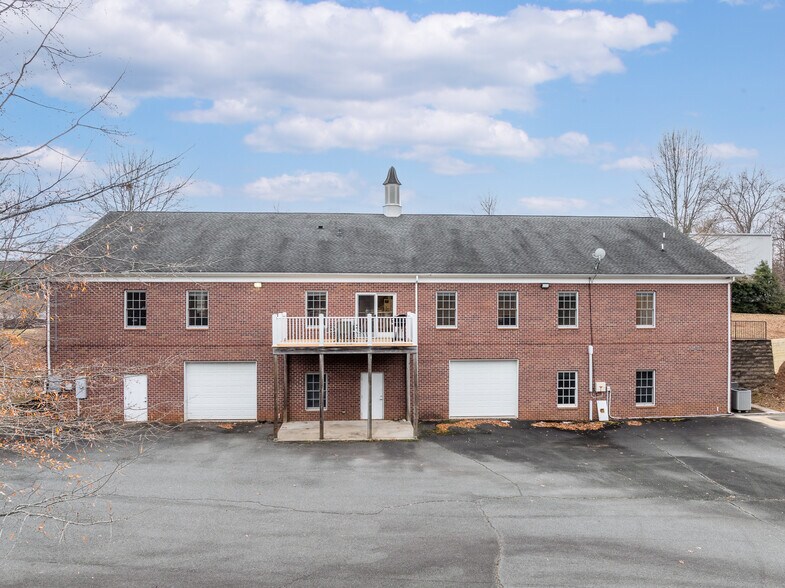 More Photos Of 95 Zion Station Ct, Troy Flex For Sale