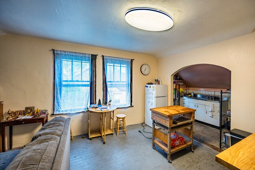 More Photos Of 100 E 28th St, Cheyenne Apartments For Sale