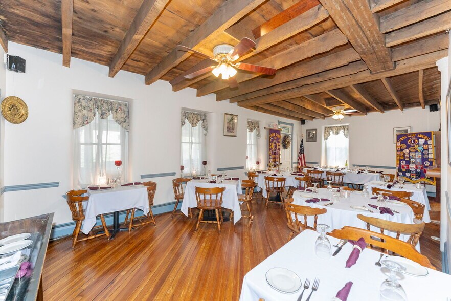 More Photos Of 3164 Main St, Green Lane Restaurant For Sale