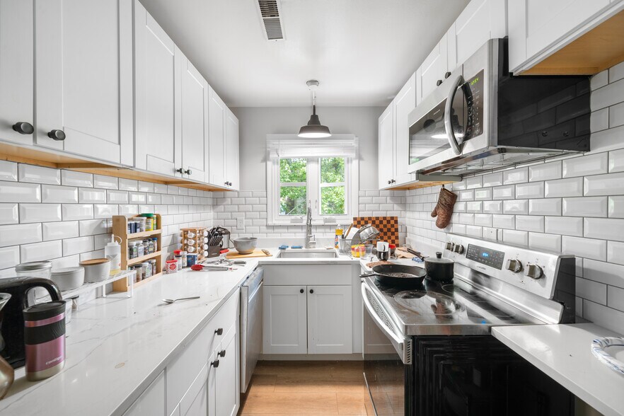 More Photos Of 508 Pearl St, Boulder Apartments For Sale