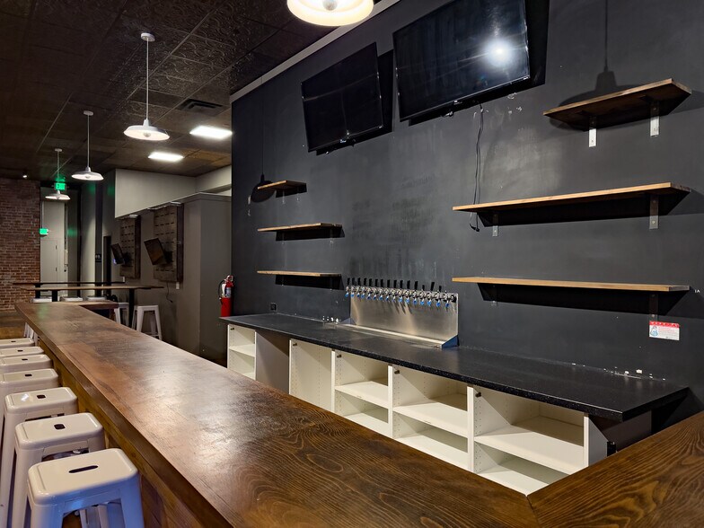 More Photos Of 226 E Main St, Walla Walla General Retail For Lease