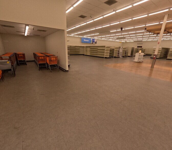 More Photos Of 8539 Elk Grove Blvd, Elk Grove Freestanding For Lease