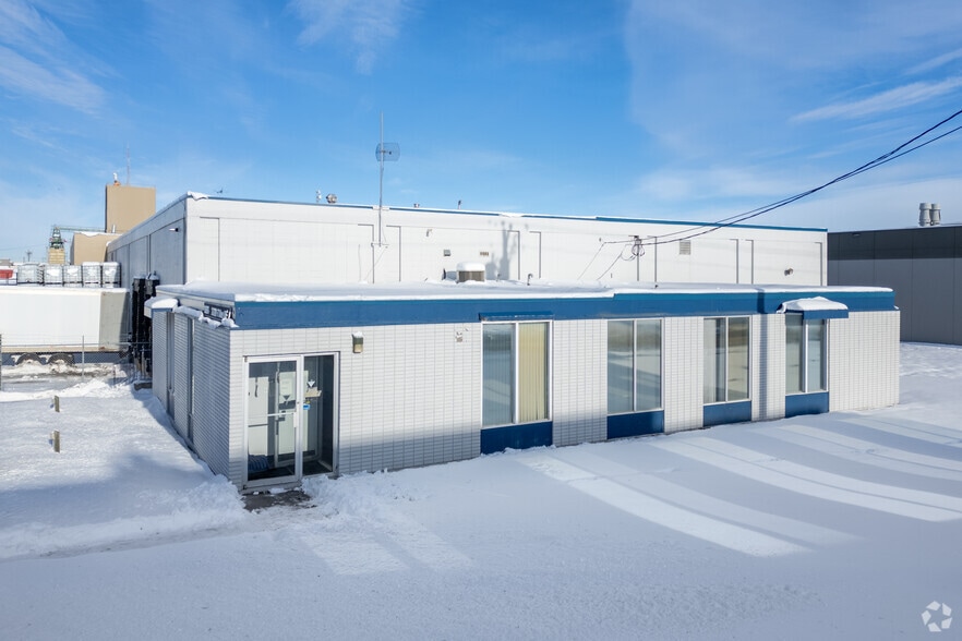 Primary Photo Of 2720 7th Ave NE, Calgary Warehouse For Sale