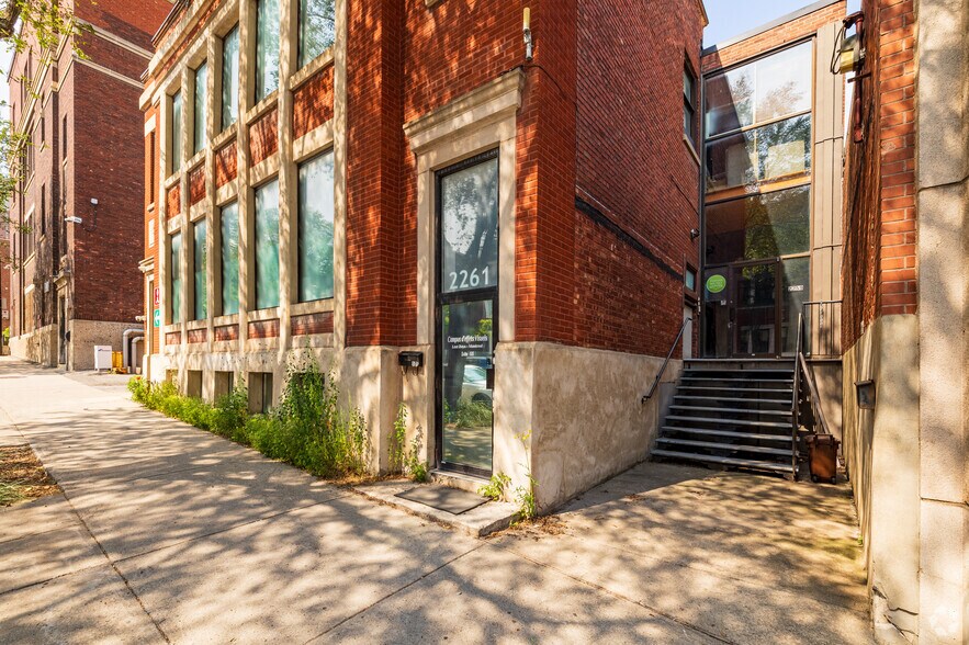 More Photos Of 2259-2261 Av Papineau, Montréal Office For Sale