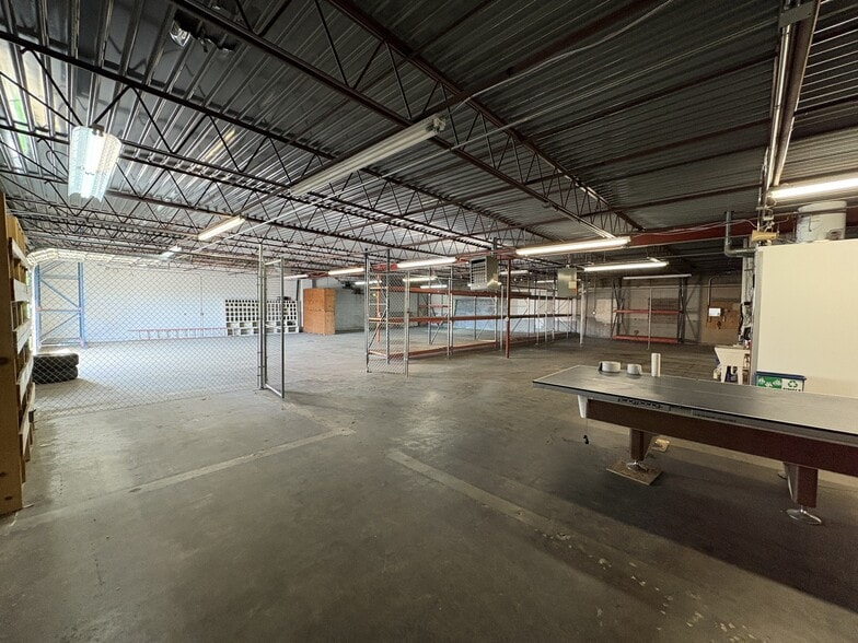 More Photos Of 4981 E 39th Ave, Denver Warehouse For Lease