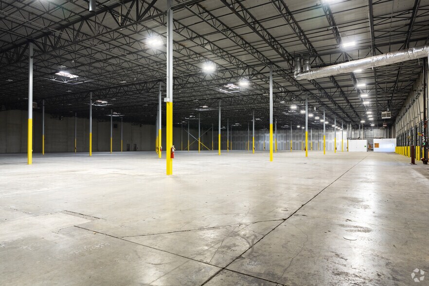 More Photos Of 3655 Atlanta Industrial Dr NW, Atlanta Warehouse For Lease