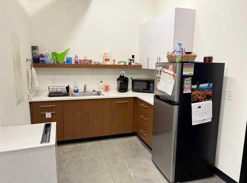 More Photos Of 1502 W Broadway, Monona Office For Lease