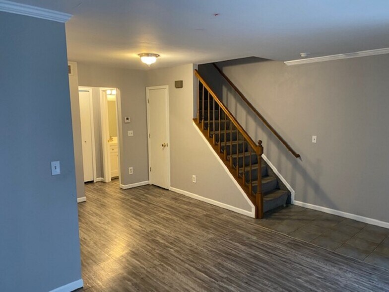 More Photos Of 38579 Wellington Dr, Clinton Township Multifamily For Sale