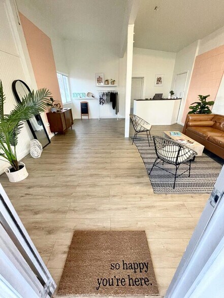 More Photos Of 22430 W Old Highway 66, Seligman Hotel For Sale