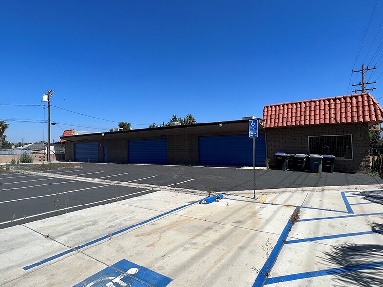 More Photos Of 147 N Gilbert St, Hemet Flex For Sale