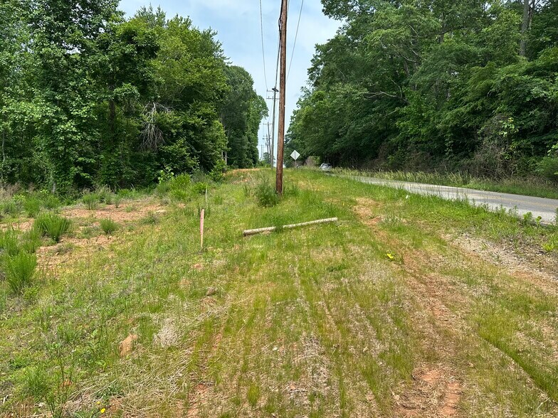 More Photos Of 105 Old Greenville Hwy, Spartanburg Land For Sale