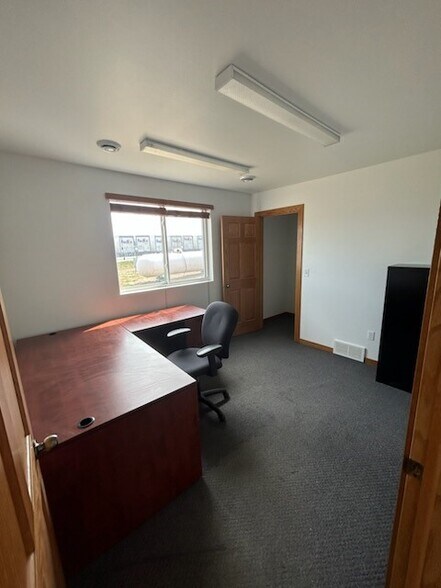 More Photos Of 5364 Hutton Dr, Urbana Warehouse For Sale