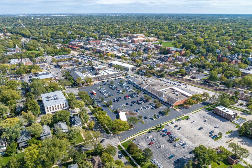 More Photos Of 1-10 Grant Sq, Hinsdale Storefront Retail Office For Lease