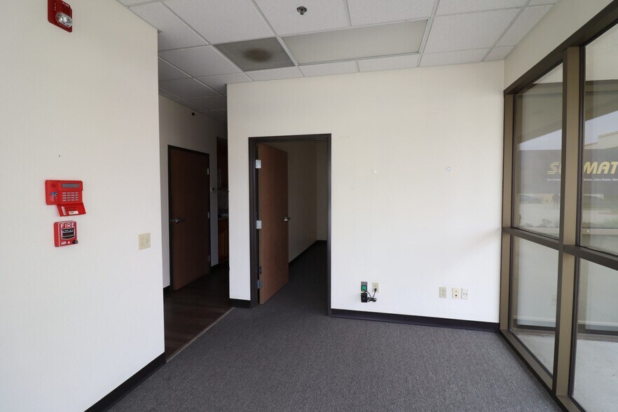 More Photos Of 620 S Magnolia Ave, Ontario Warehouse For Lease