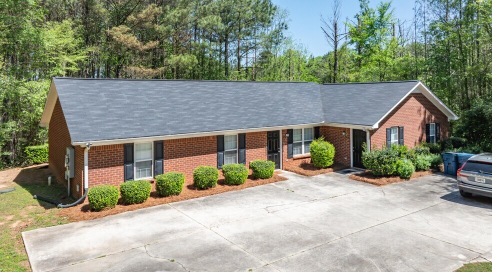 More Photos Of 100-202 Oak Bluff Dr, Athens Apartments For Sale