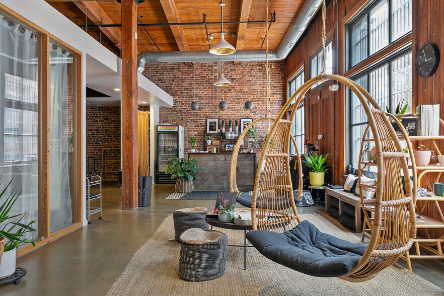 More Photos Of 13 S 13th St, Richmond Office Residential For Sale